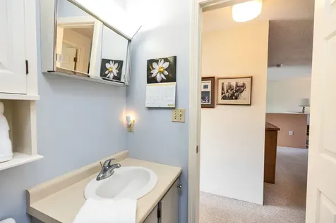 105 Southfield Lane Peterborough NH 03458