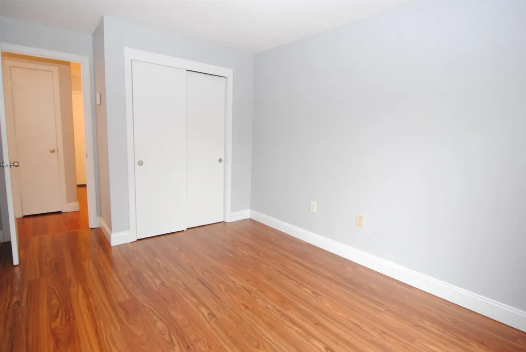108 Eastern Avenue Manchester NH 03104