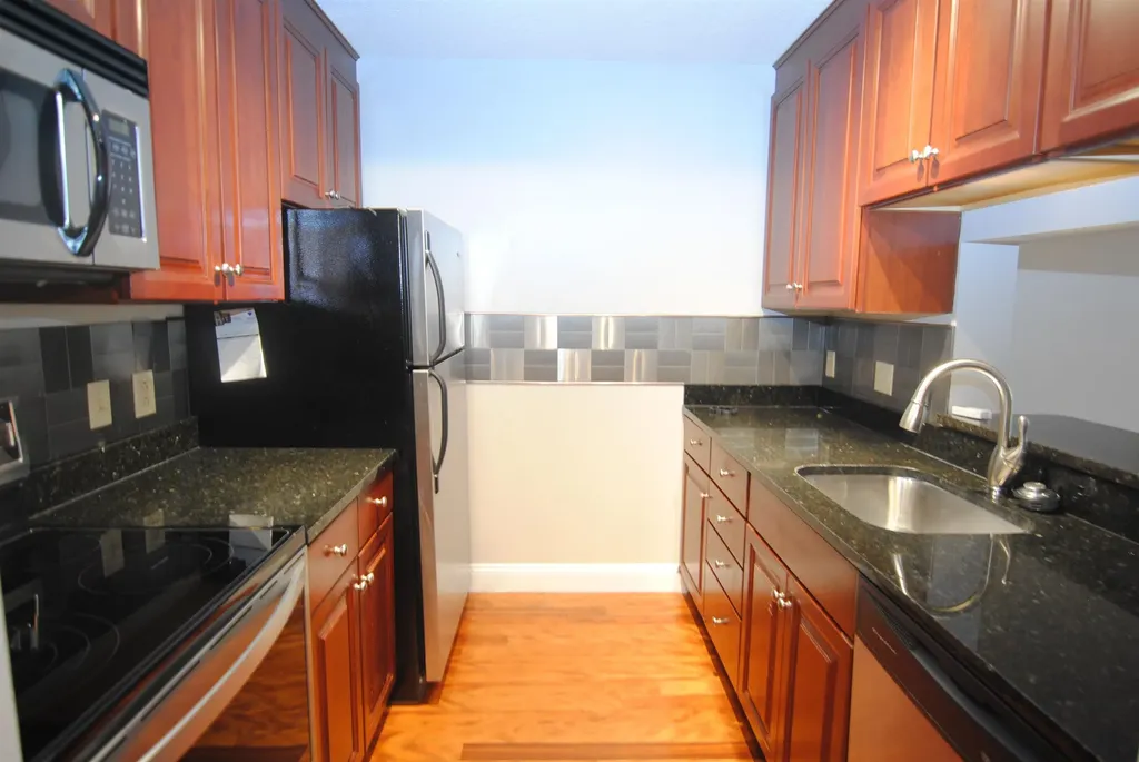 108 Eastern Avenue Manchester NH 03104