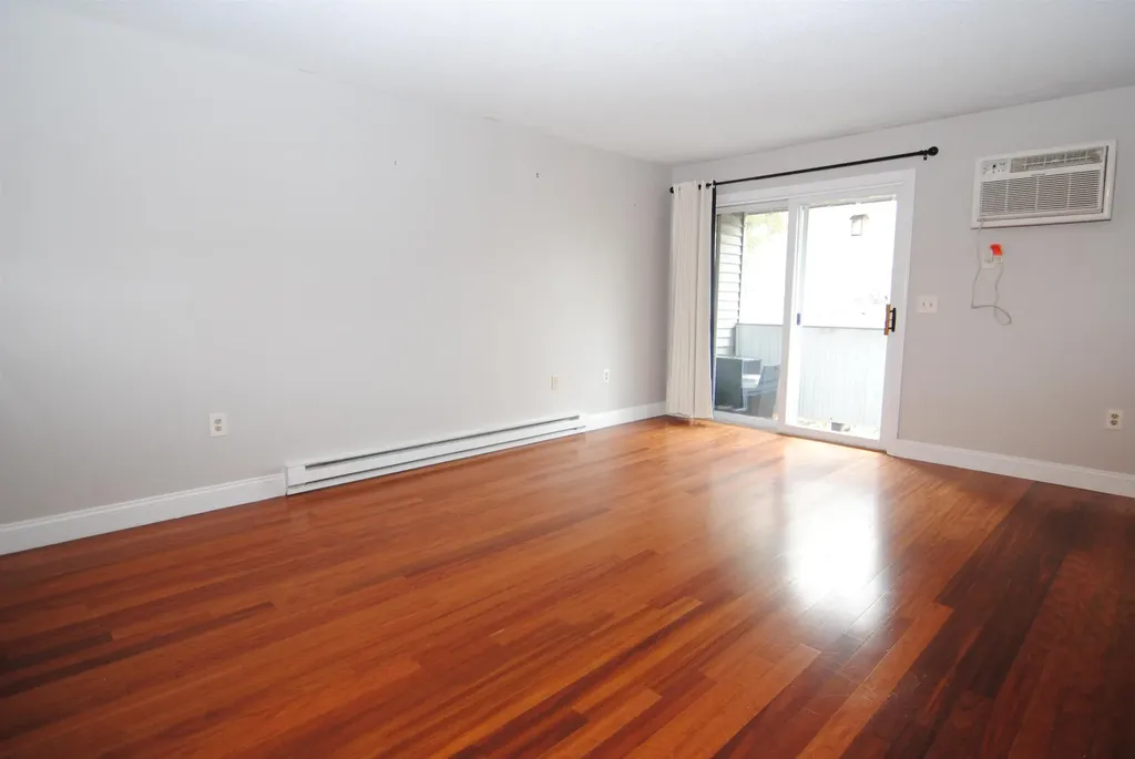 108 Eastern Avenue Manchester NH 03104
