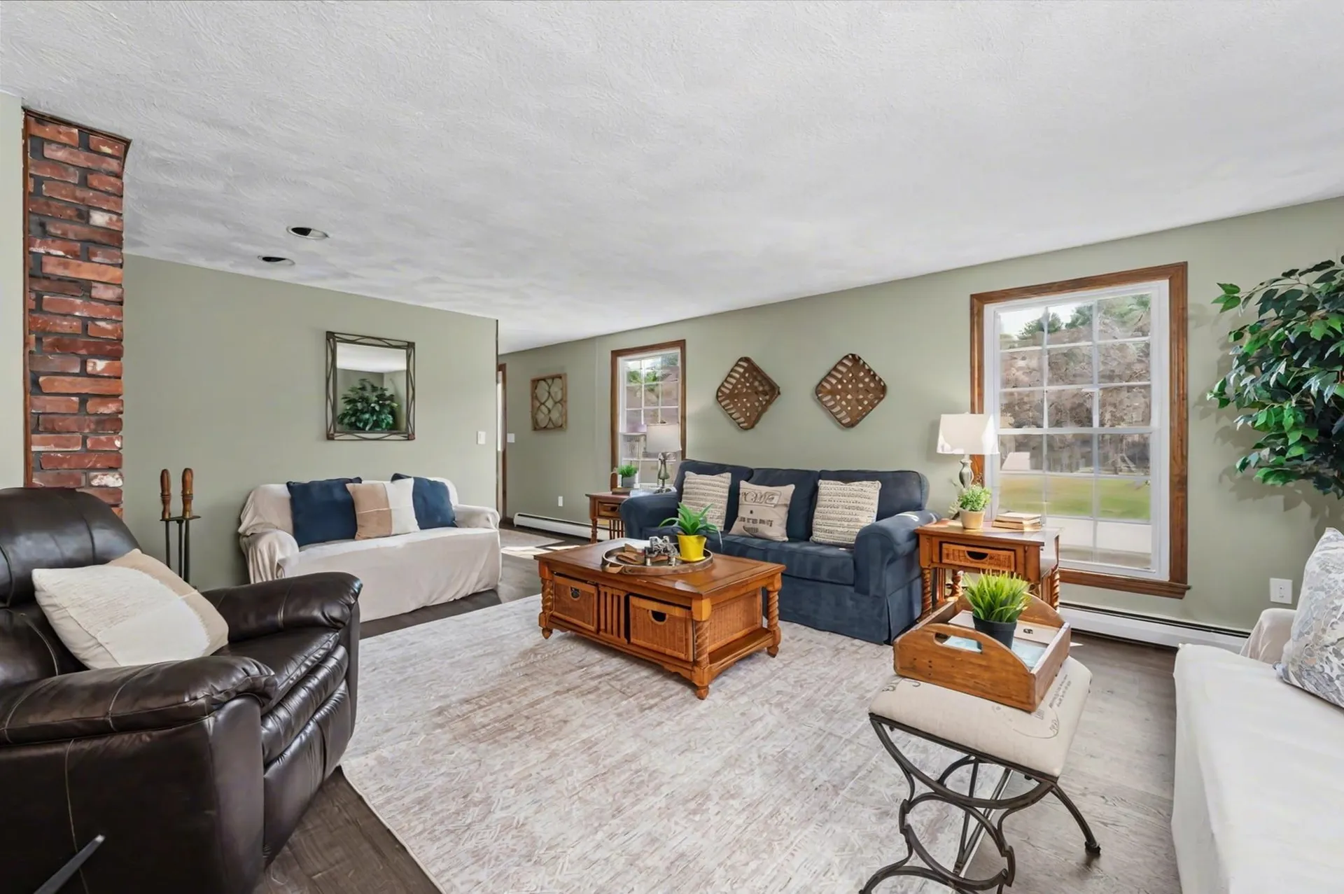 16 Tokanel Drive Londonderry NH 03053