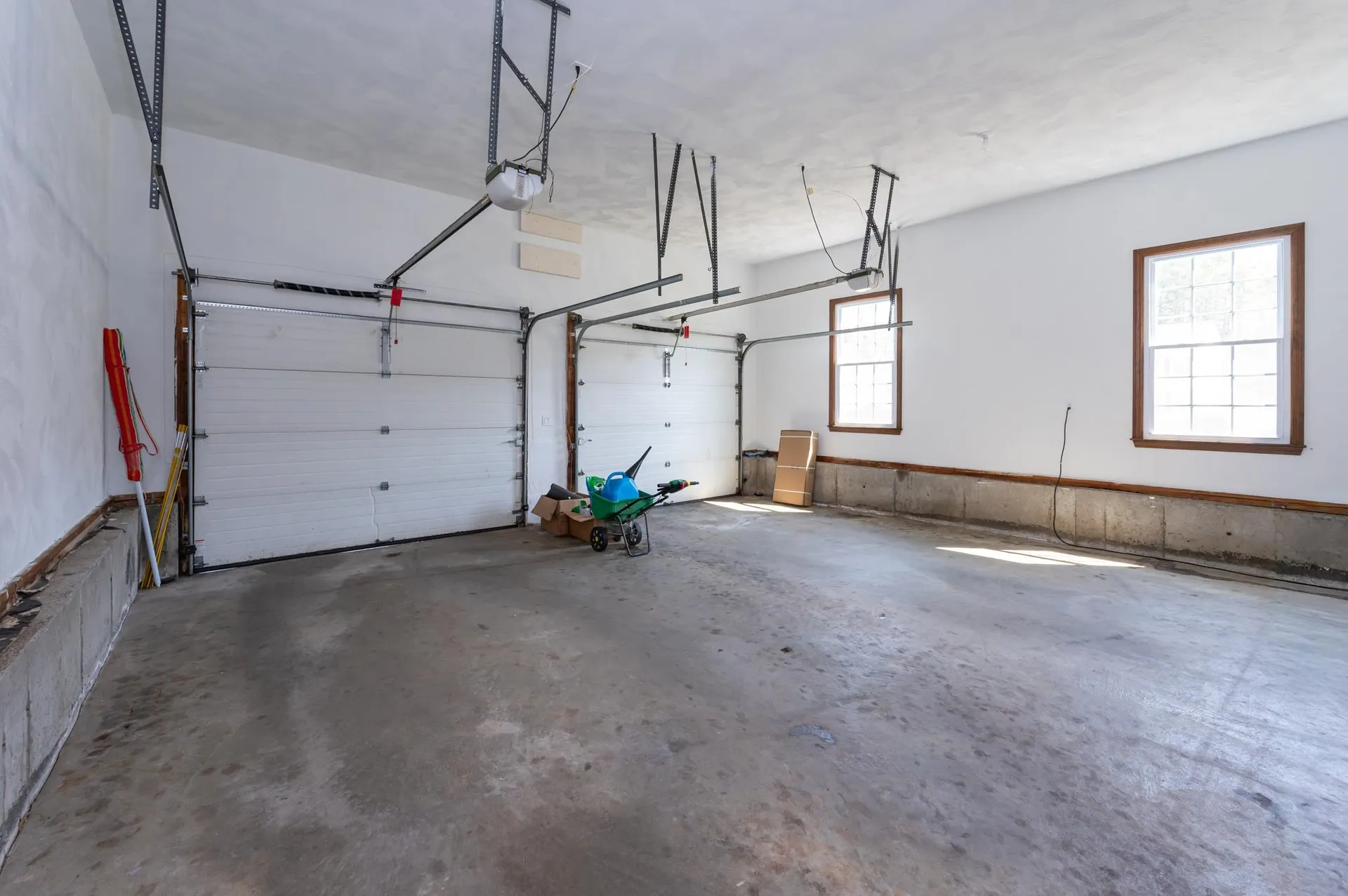 16 Tokanel Drive Londonderry NH 03053