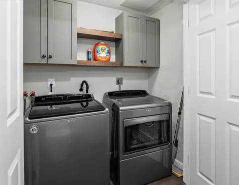 16 Tokanel Drive Londonderry NH 03053