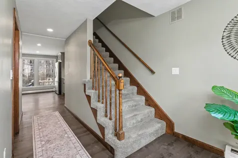 16 Tokanel Drive Londonderry NH 03053