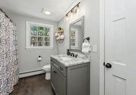 16 Tokanel Drive Londonderry NH 03053