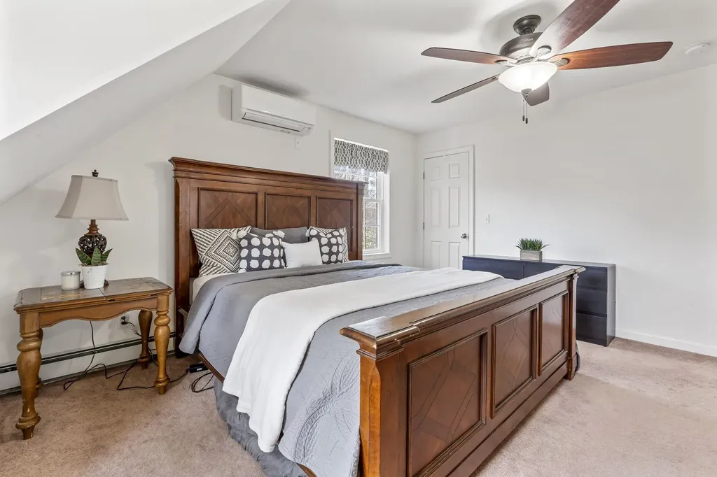 274 Pleasant Street Epping NH 03042
