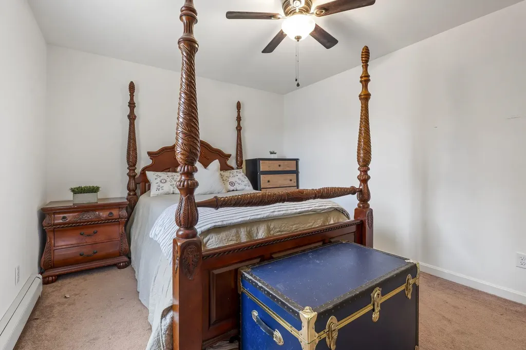 274 Pleasant Street Epping NH 03042