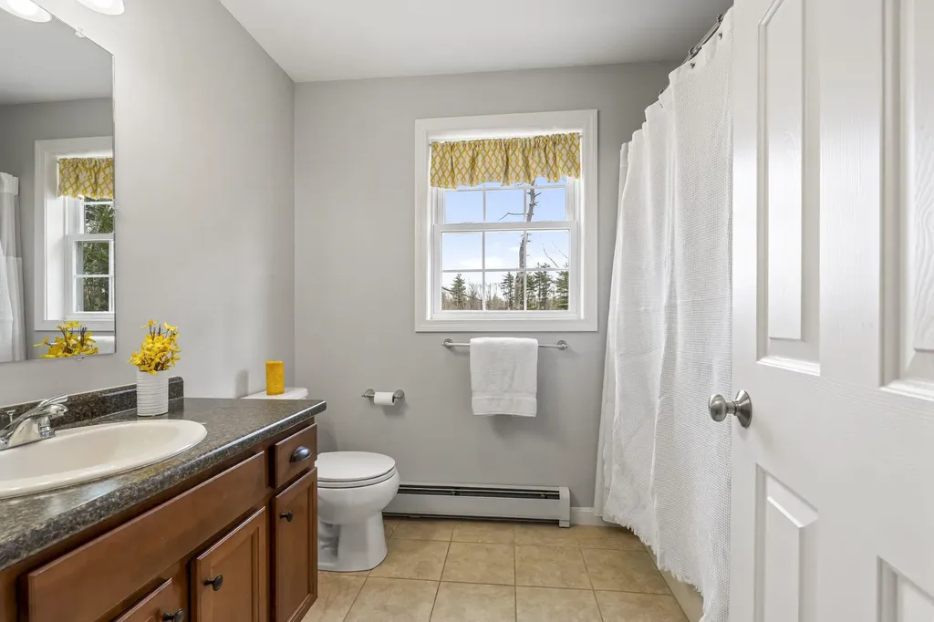 274 Pleasant Street Epping NH 03042