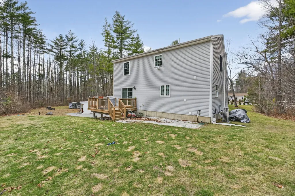 274 Pleasant Street Epping NH 03042