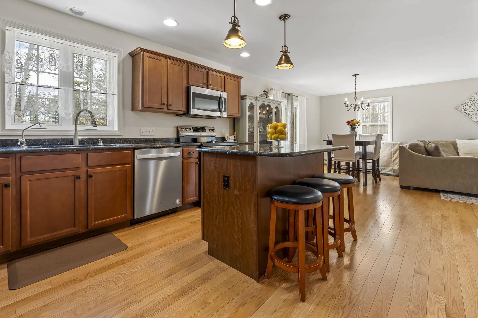 274 Pleasant Street Epping NH 03042