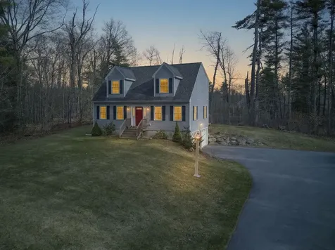 274 Pleasant Street Epping NH 03042
