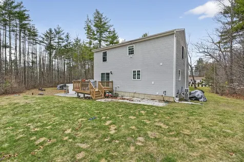 274 Pleasant Street Epping NH 03042