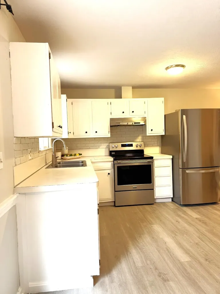 18 Boulder Brook Drive Exeter NH 03833