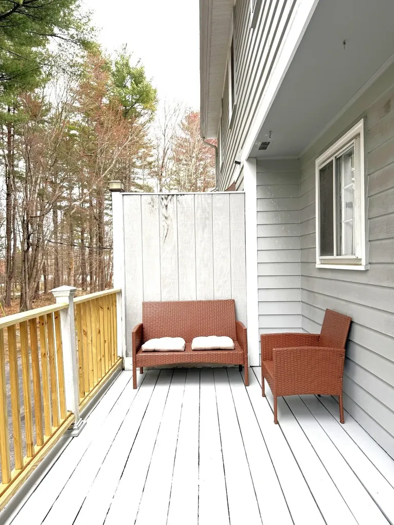18 Boulder Brook Drive Exeter NH 03833