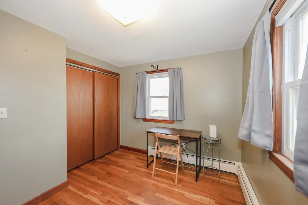 9 Avery Road Londonderry NH 03053