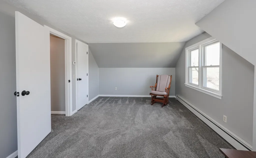 9 Avery Road Londonderry NH 03053