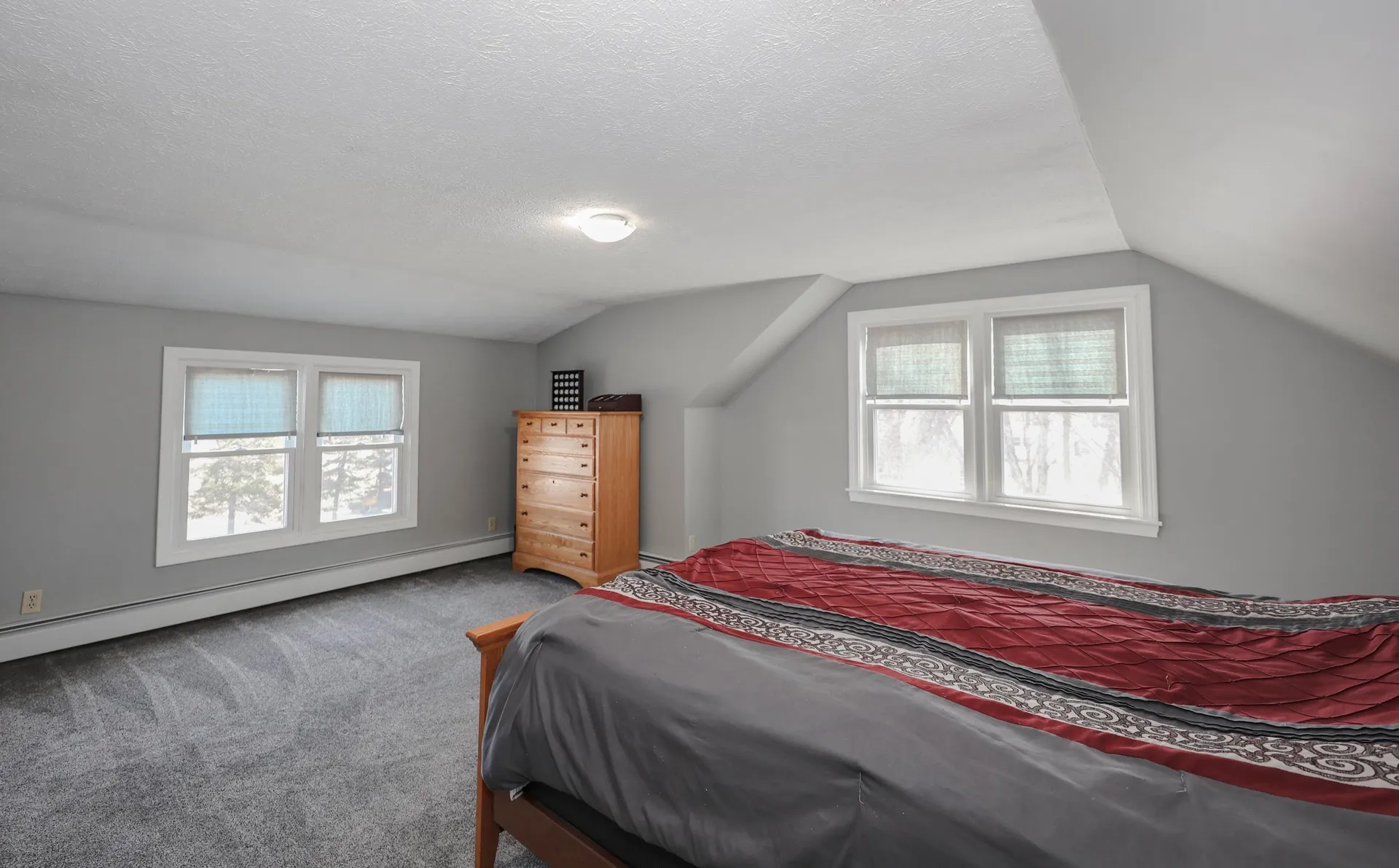 9 Avery Road Londonderry NH 03053