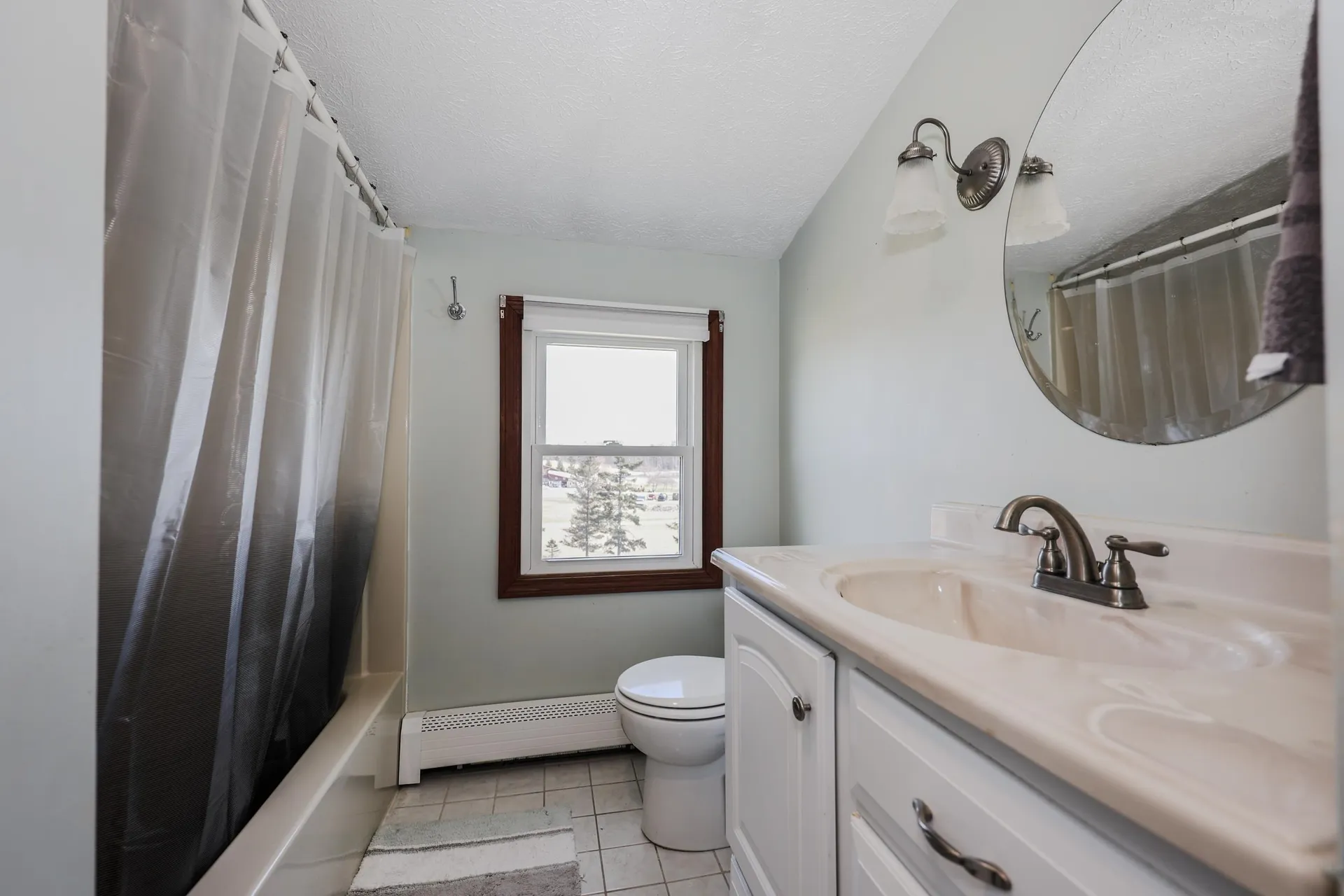 9 Avery Road Londonderry NH 03053