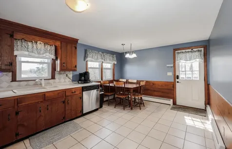 9 Avery Road Londonderry NH 03053