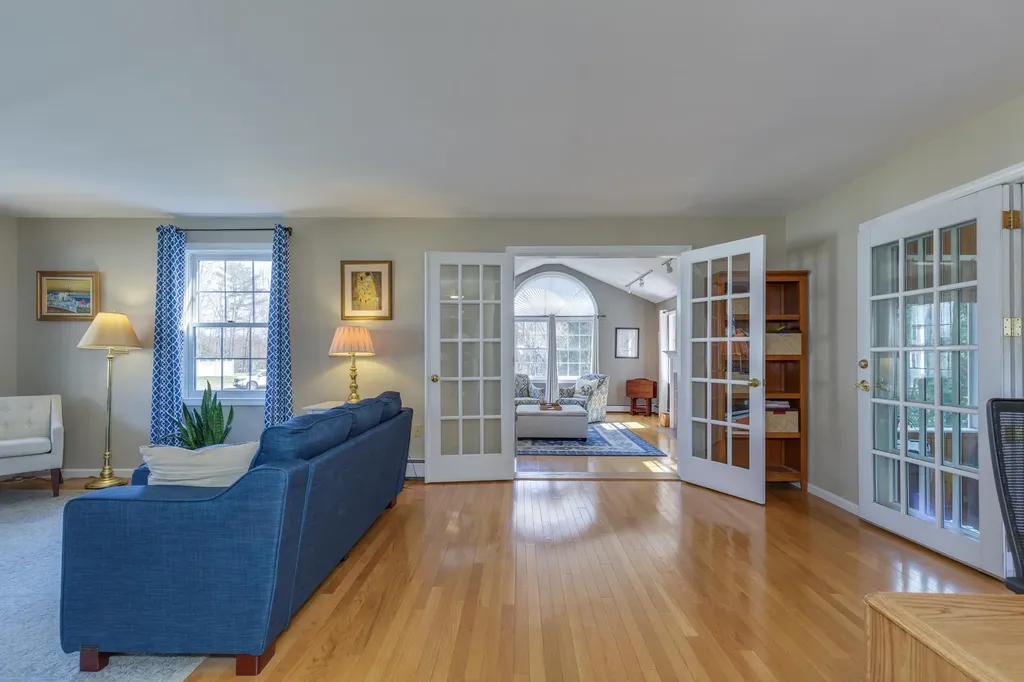 4 Otter Drive Concord NH 03301