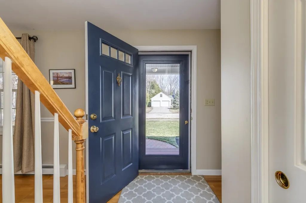 4 Otter Drive Concord NH 03301