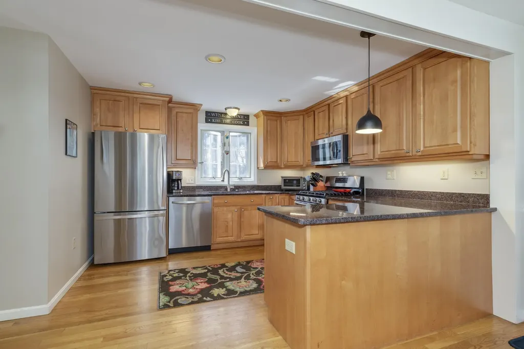 4 Otter Drive Concord NH 03301
