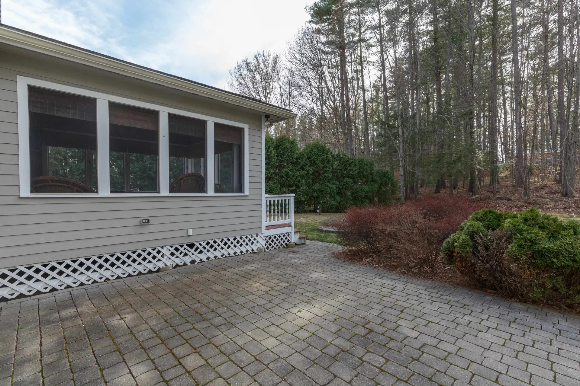 4 Otter Drive Concord NH 03301