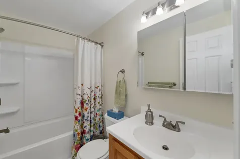 79 Woodland Green Rochester NH 03868