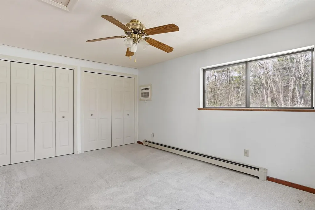 10 Hunter Drive Derry NH 03038