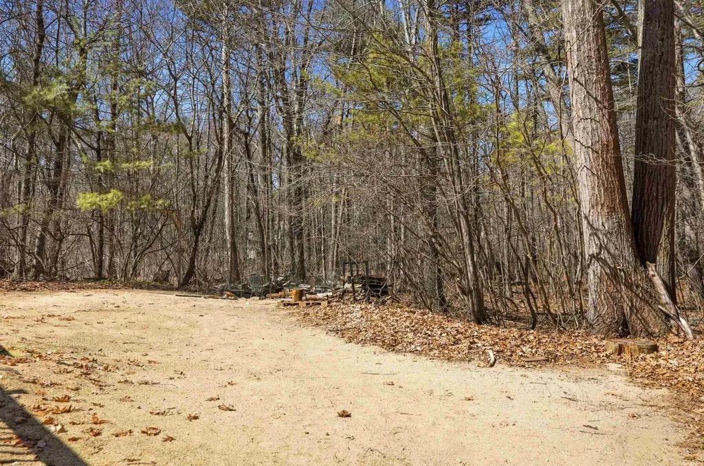 10 Hunter Drive Derry NH 03038