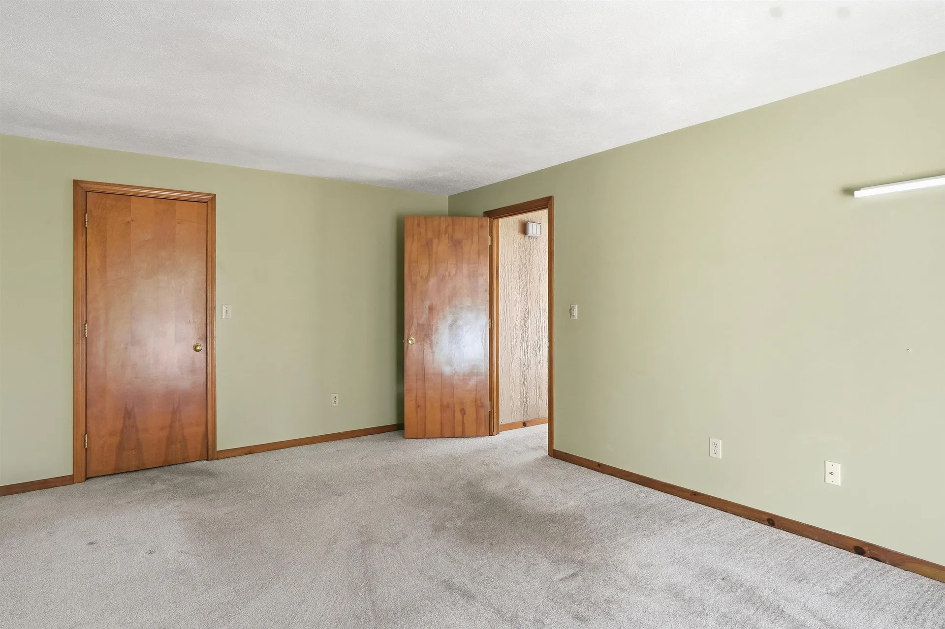 10 Hunter Drive Derry NH 03038