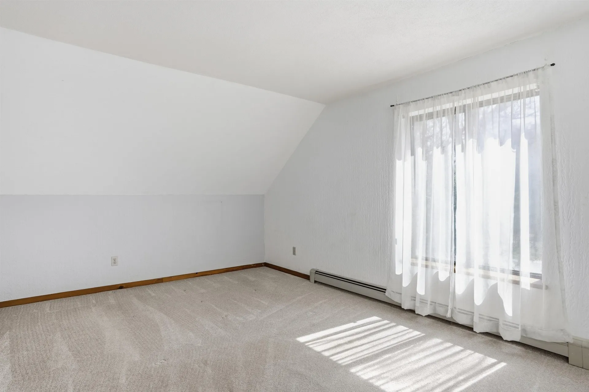 10 Hunter Drive Derry NH 03038