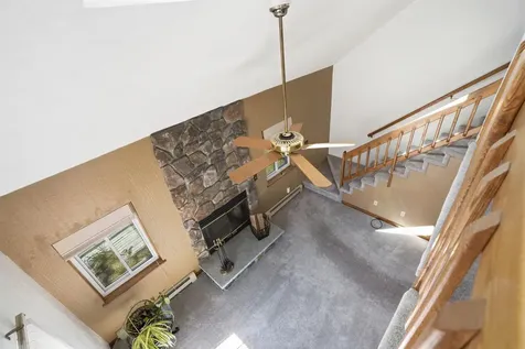 10 Hunter Drive Derry NH 03038