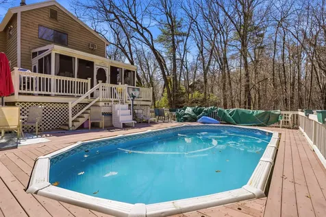 10 Hunter Drive Derry NH 03038