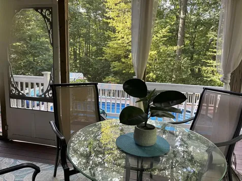10 Hunter Drive Derry NH 03038
