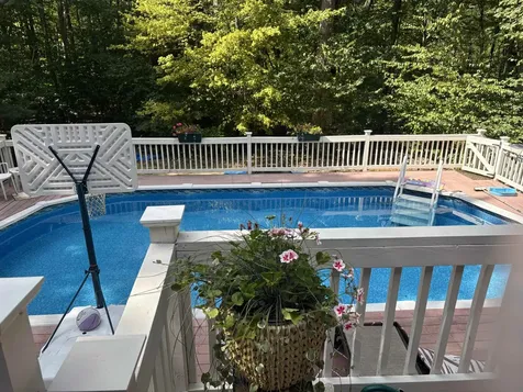 10 Hunter Drive Derry NH 03038