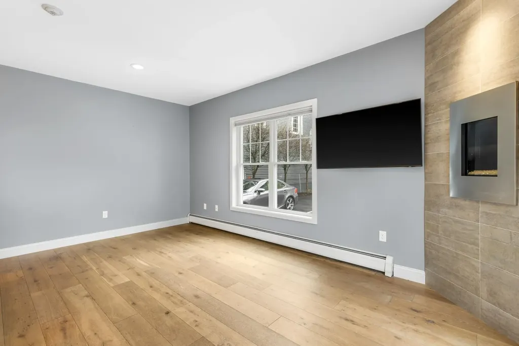 43 Cornwall Street Portsmouth NH 03801