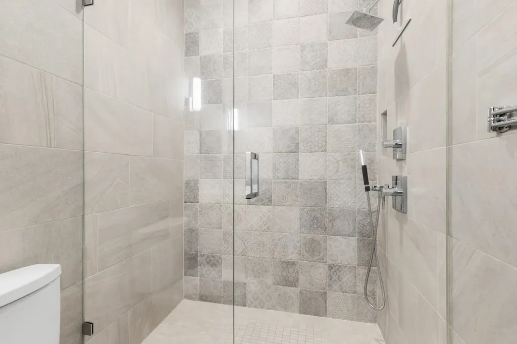43 Cornwall Street Portsmouth NH 03801