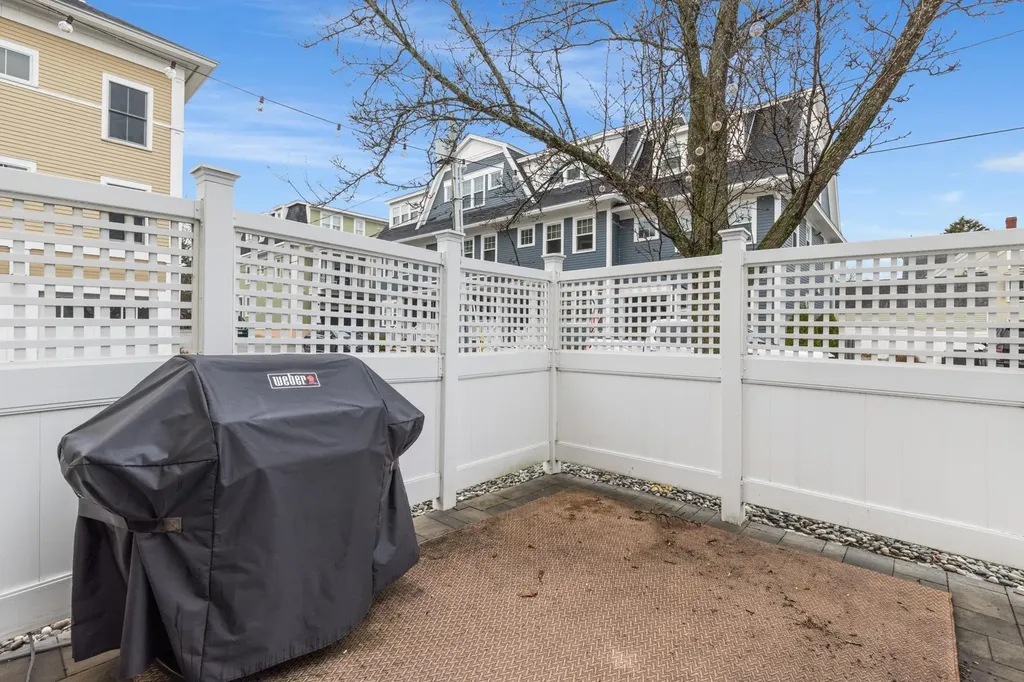 43 Cornwall Street Portsmouth NH 03801