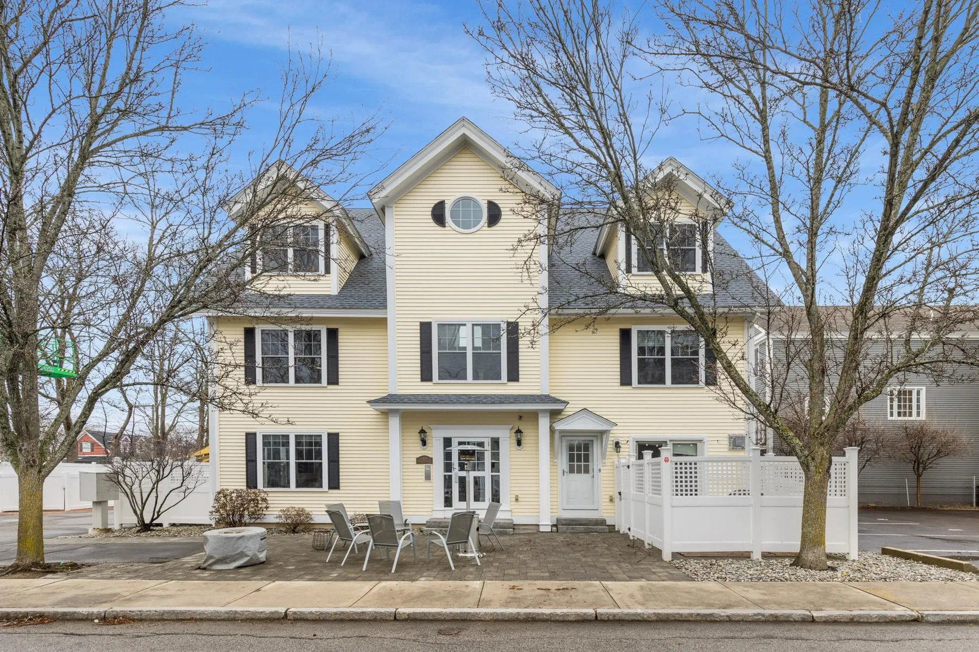 43 Cornwall Street Portsmouth NH 03801
