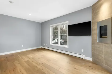 43 Cornwall Street Portsmouth NH 03801