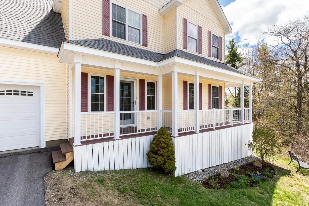 10 Skywatch Road Center Harbor NH 03226