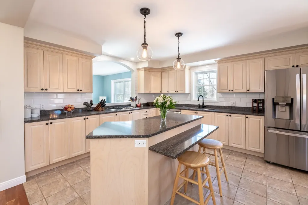 10 Skywatch Road Center Harbor NH 03226