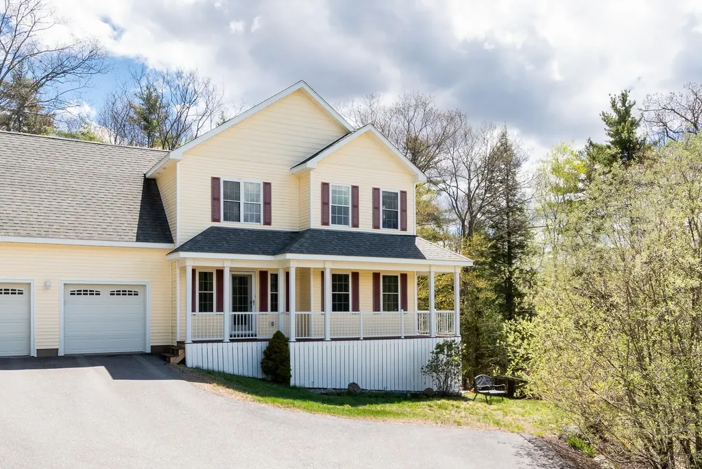 10 Skywatch Road Center Harbor NH 03226
