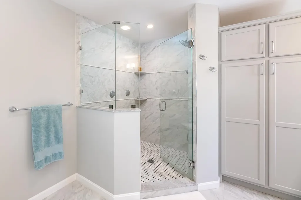 10 Skywatch Road Center Harbor NH 03226