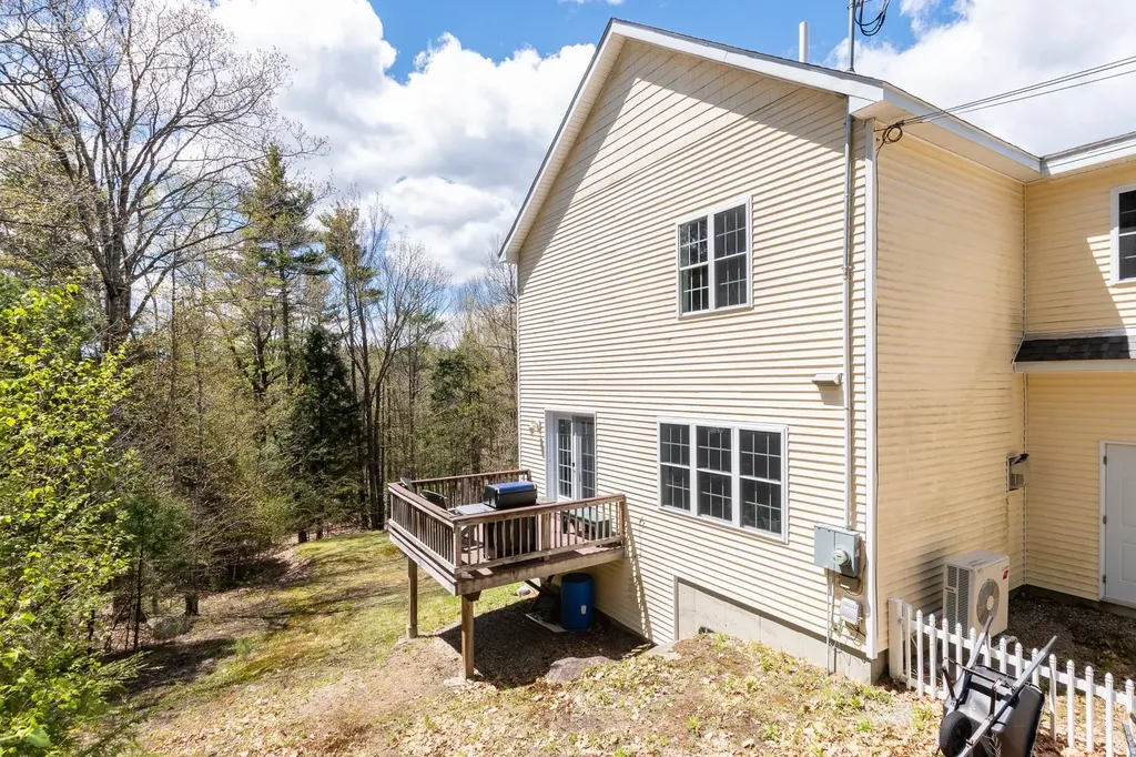 10 Skywatch Road Center Harbor NH 03226