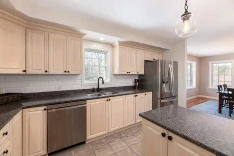 10 Skywatch Road Center Harbor NH 03226
