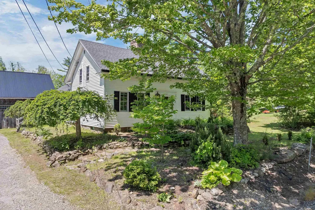 118 Upper Bay Road Sanbornton NH 03269
