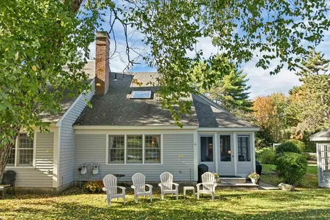 10 Birdie Way Laconia NH 03246