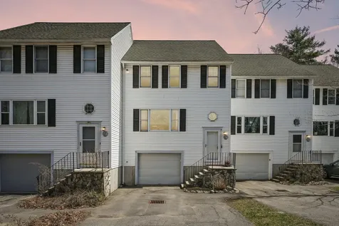 13 Stanorm Drive Newmarket NH 03857